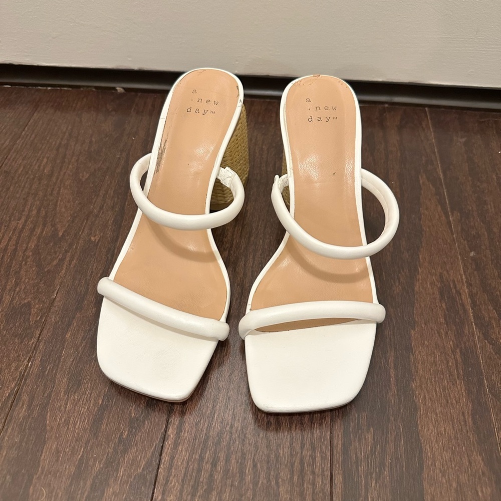 Strappy block heel sandals (Miley Pumps - A New Day)